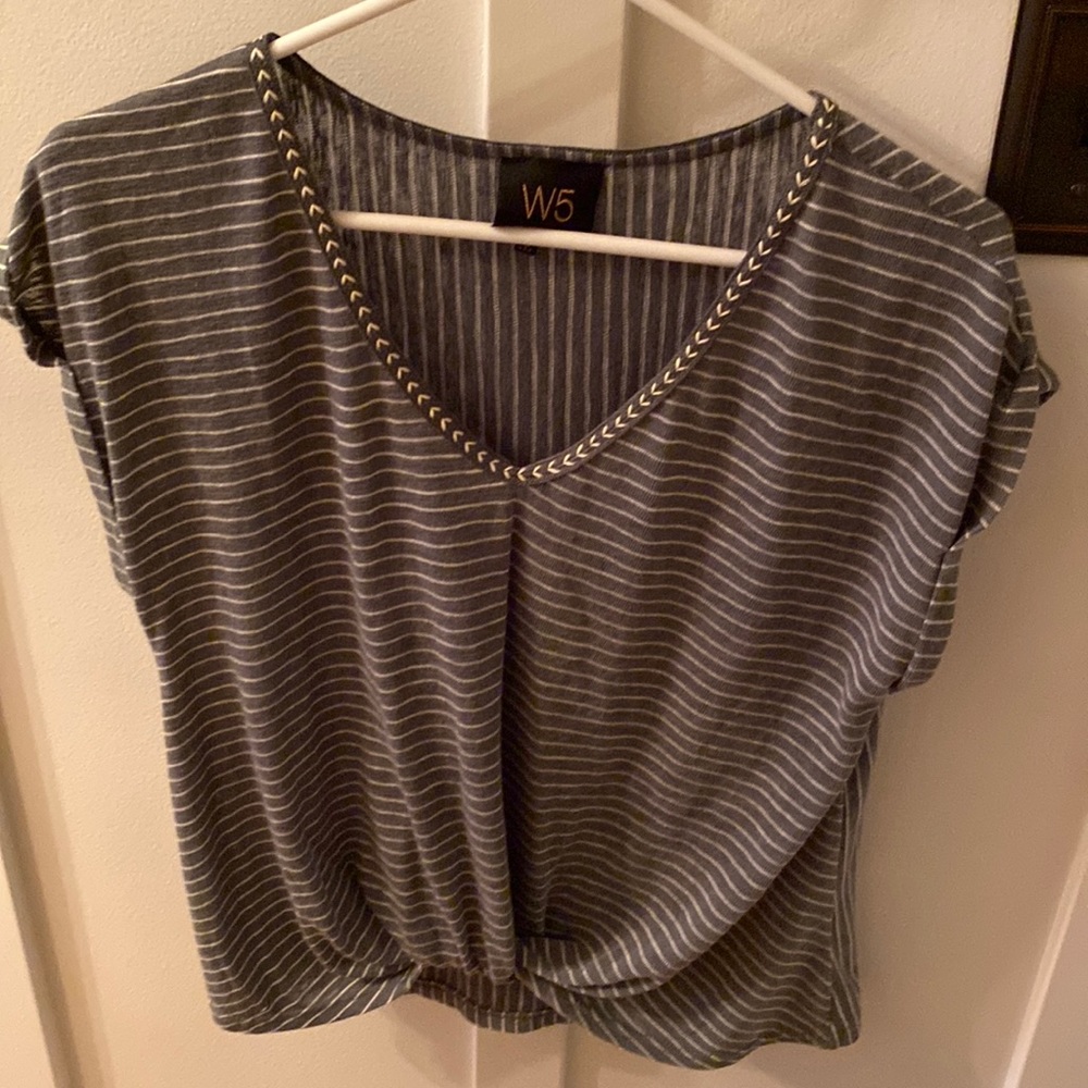 V neck striped t shirt